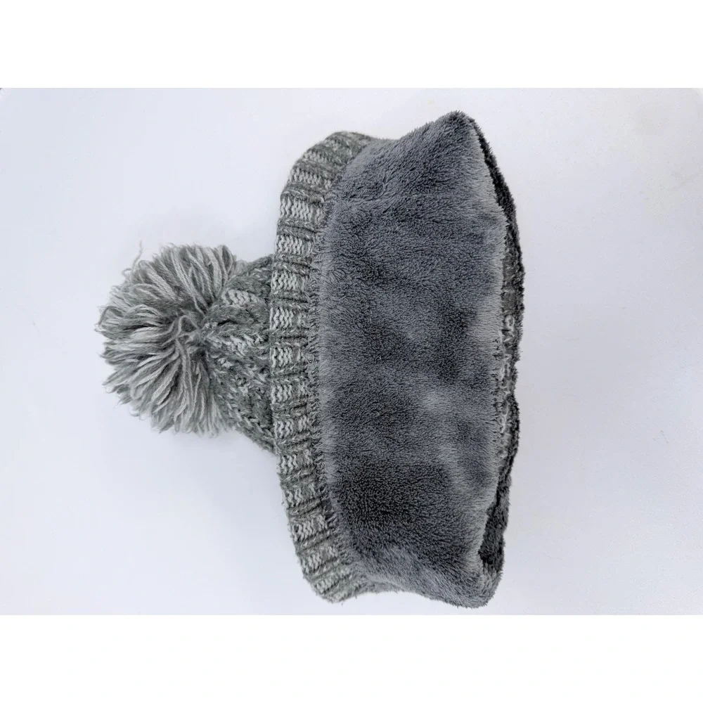 Columbia Grey Cable Knit Beanie Pom Pom Fleece Lined Winter Hat Mens Womens